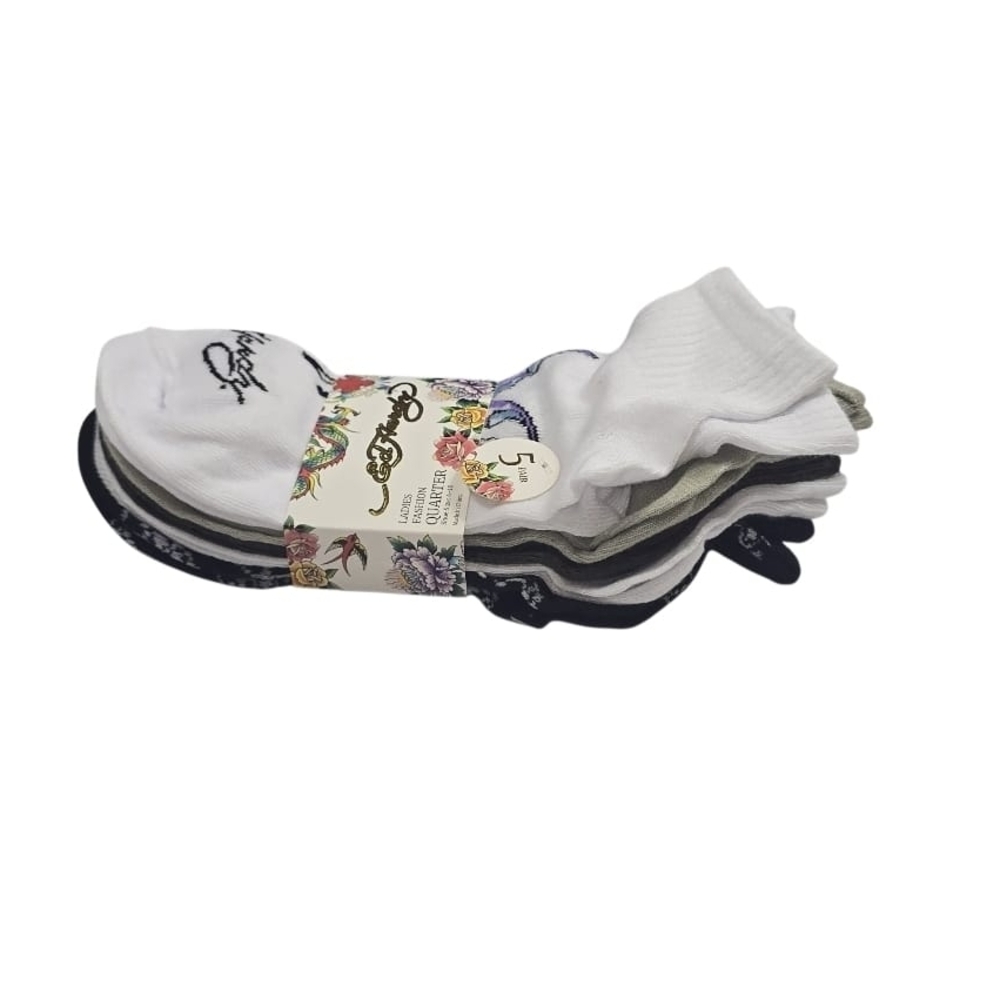 Ed Hardy Women Size 4-10 Black White Gray Fashion Quarter Socks 5 Pack Mid Crew